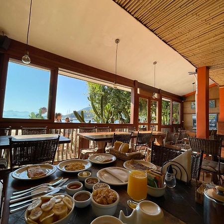 Pousada E Restaurante O Pescador Vila do Abraao Ngoại thất bức ảnh